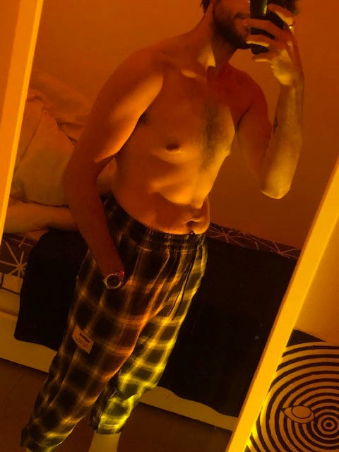 Profil de Jocelyn, 28 ans, Cruising gay à Entrelacs (Québec)