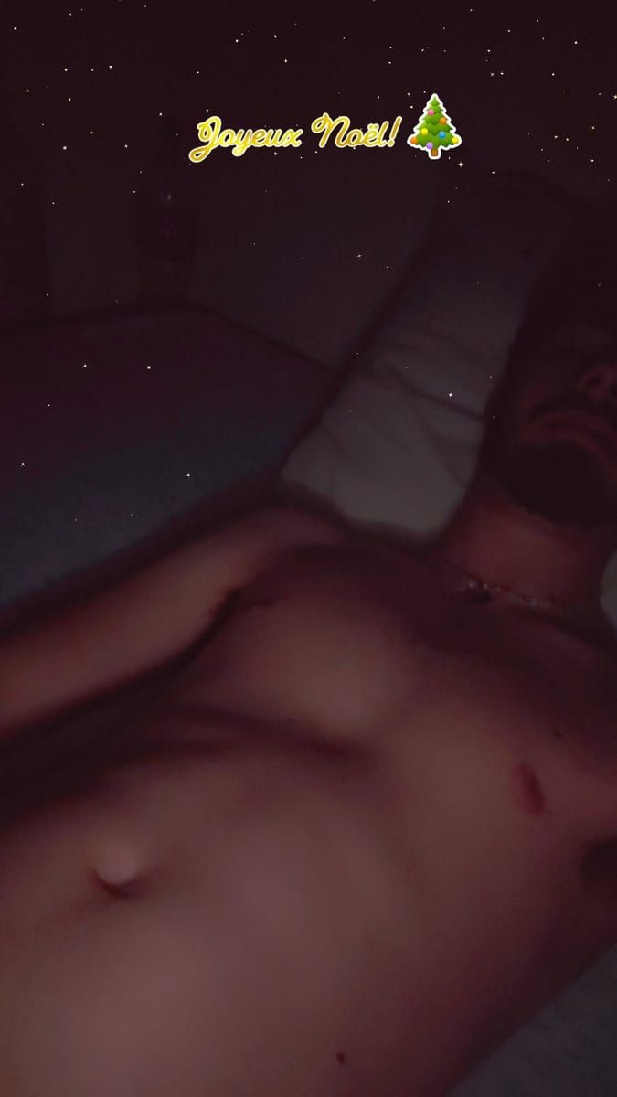 Profil de Noeh, 23 ans, Cruising gay à Saint-Mathieu-de-Rioux (Québec)