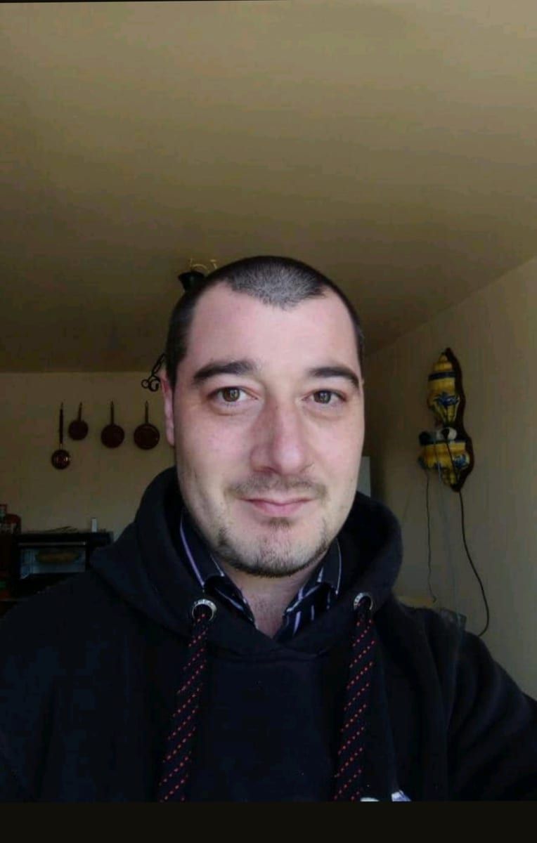 Profil de Mactar, 24 ans, Cruising gay à Valcourt (Québec)