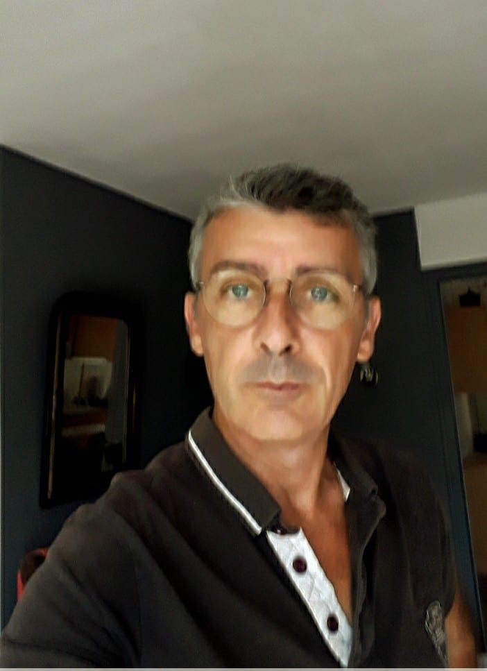 Profil de Refael, 22 ans, Cruising gay à Warwick (Québec)