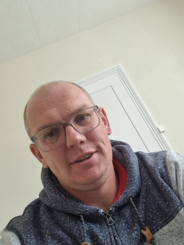 Profil de Sante, 27 ans, Cruising gay à Scott (Québec)
