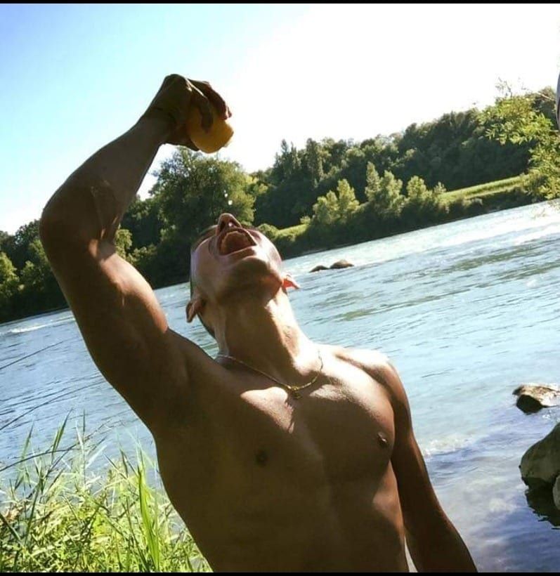 Profil de Octavian, 39 ans, Cruising gay à Howick (Québec)