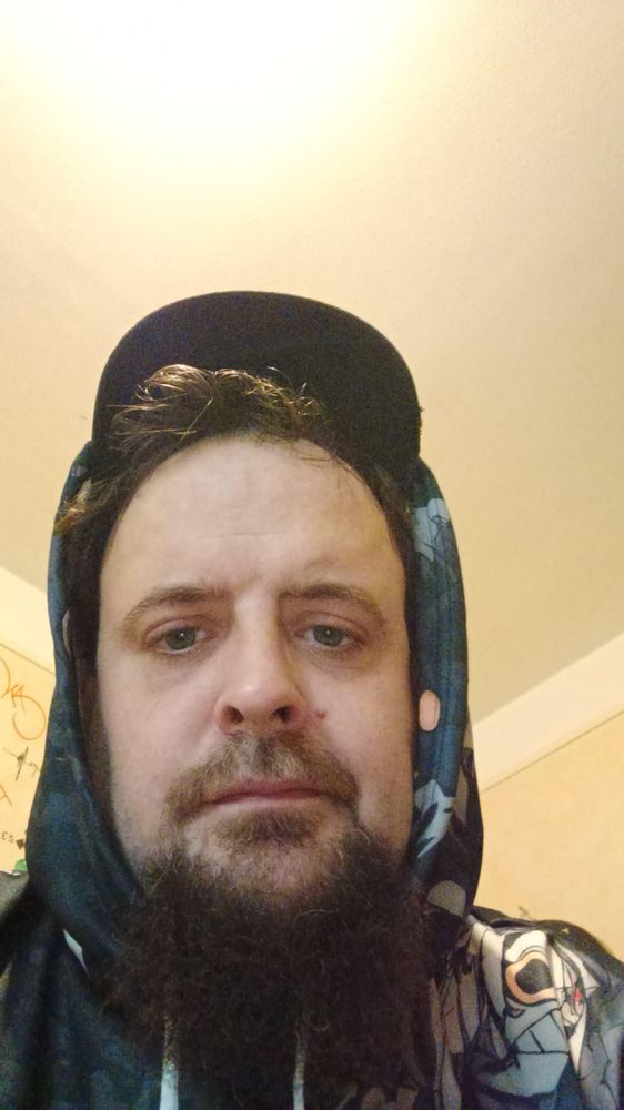 Profil de Ozvan, 33 ans, Cruising gay à Saint-Mathieu (Québec)