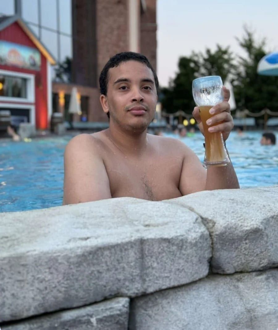 Profil de Maksen, 22 ans, Cruising gay à Sutton (Québec)
