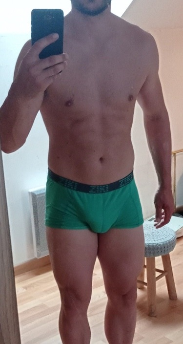 Profil de Yemine, 43 ans, Cruising gay à Lotbinière (Québec)
