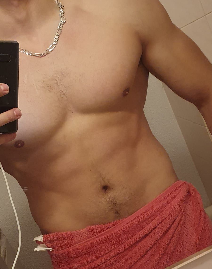 Profil de Lassana, 29 ans, Cruising gay à Napierville (Québec)