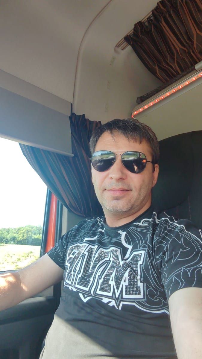 Profil de Nolane, 37 ans, Cruising gay à Saint-Gilbert (Québec)