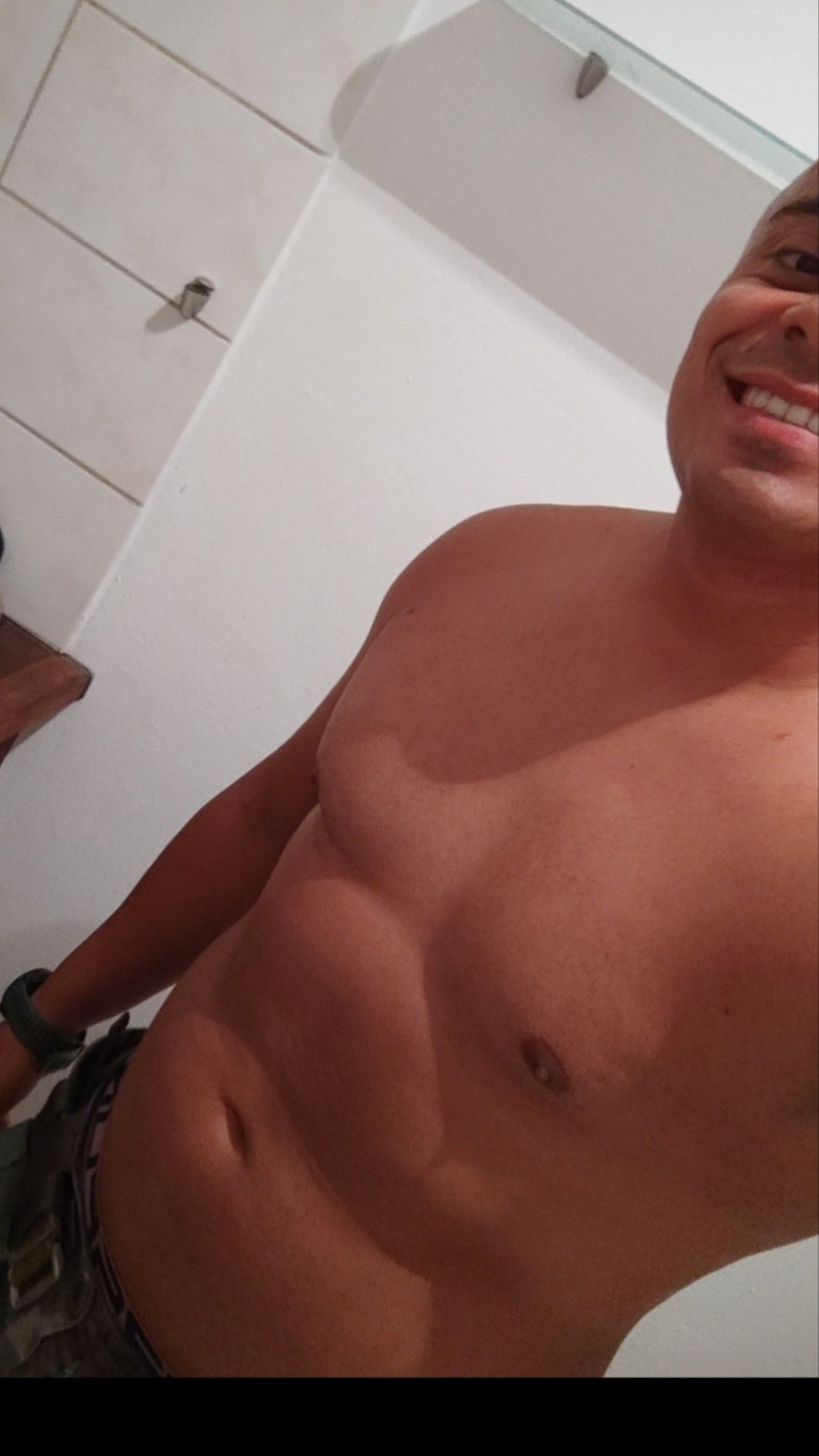 Profil de Lokmen, 43 ans, Cruising gay à Thurso (Québec)