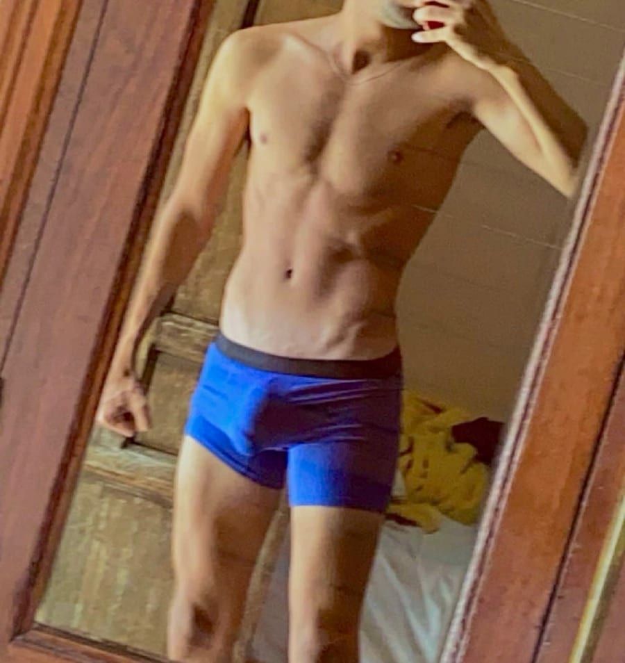 Profil de Dyllan, 26 ans, Cruising gay à Zenon Park (Saskatchewan)