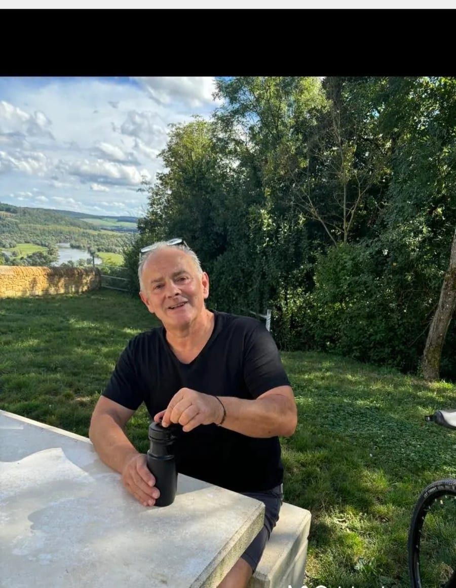 Profil de Akram, 44 ans, Cruising gay à Sainte-Adèle (Québec)