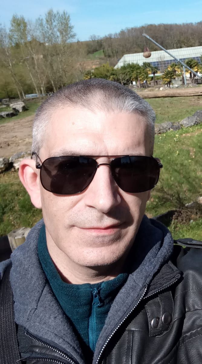 Profil de Fousseni, 24 ans, Cruising gay à Cornwall (Ontario)