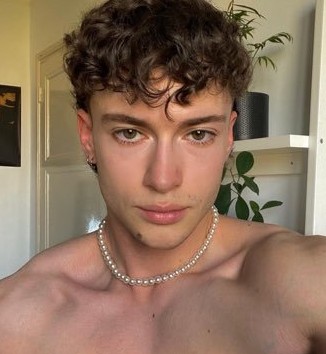 Profil de François, 25 ans, Cruising gay à Wendake (Québec)