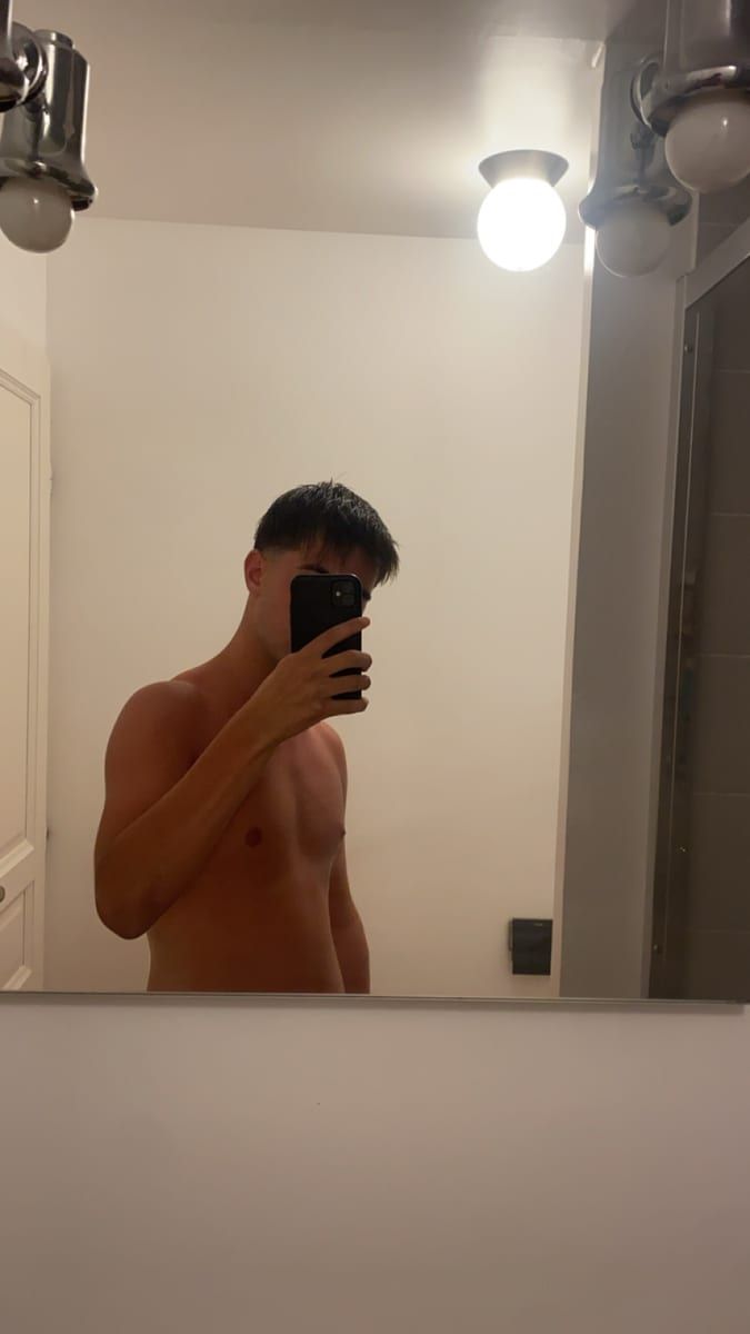 Profil de Aladdin, 26 ans, Cruising gay à Donnelly (Alberta)