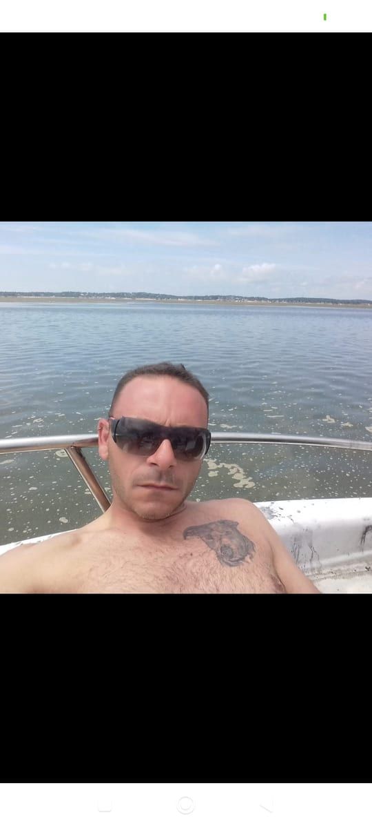 Profil de Sofiene, 41 ans, Cruising gay à Milot (Québec)