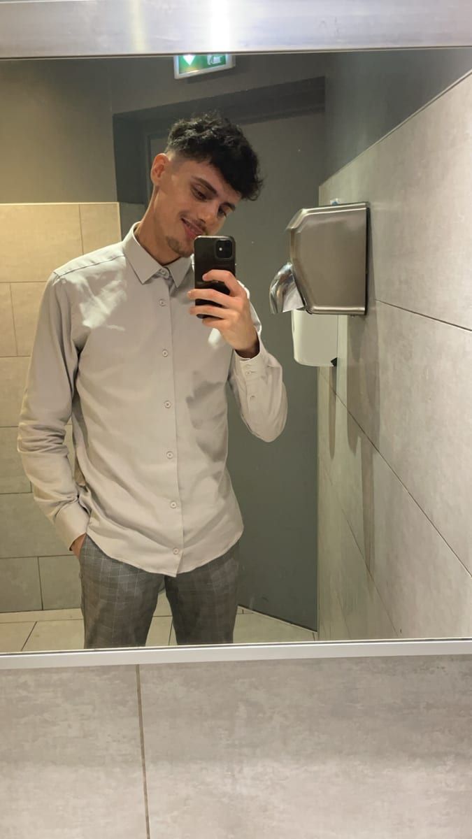 Profil de Hazedine, 26 ans, Cruising gay à Saint-Eustache (Québec)