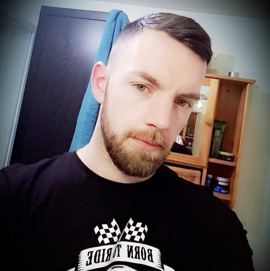Profil de Tomas, 35 ans, Cruising gay à Lingwick (Québec)