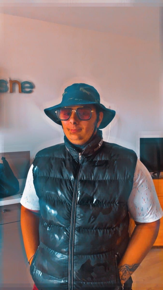 Profil de Jounayd, 45 ans, Cruising gay à Laterrière (Québec)