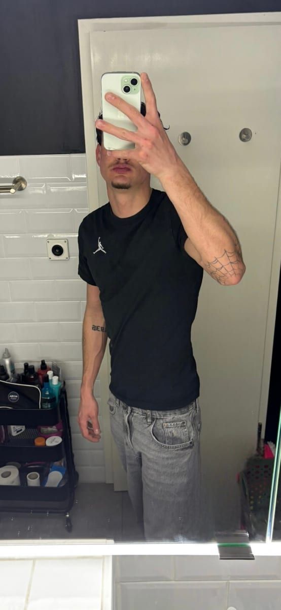 Profil de Azem, 25 ans, Cruising gay à Forestville (Québec)