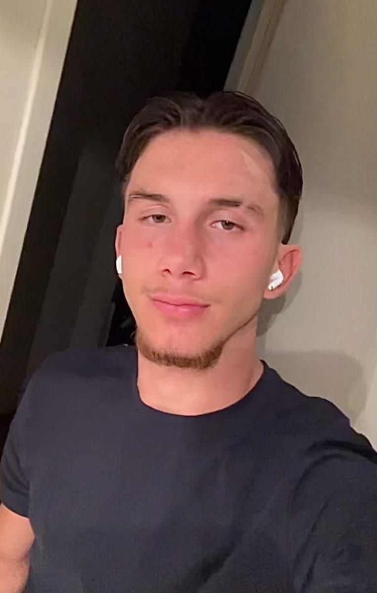 Profil de Ives, 34 ans, Cruising gay à Chambord (Québec)