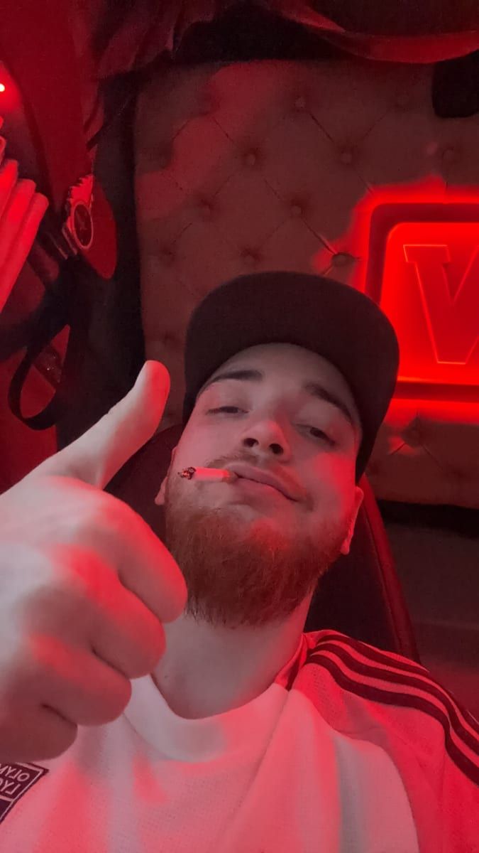 Profil de Geoffray, 32 ans, Cruising gay à Shawinigan (Québec)