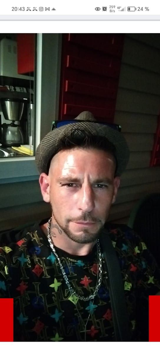 Profil de Mohamed-anas, 25 ans, Cruising gay à Coaticook (Québec)