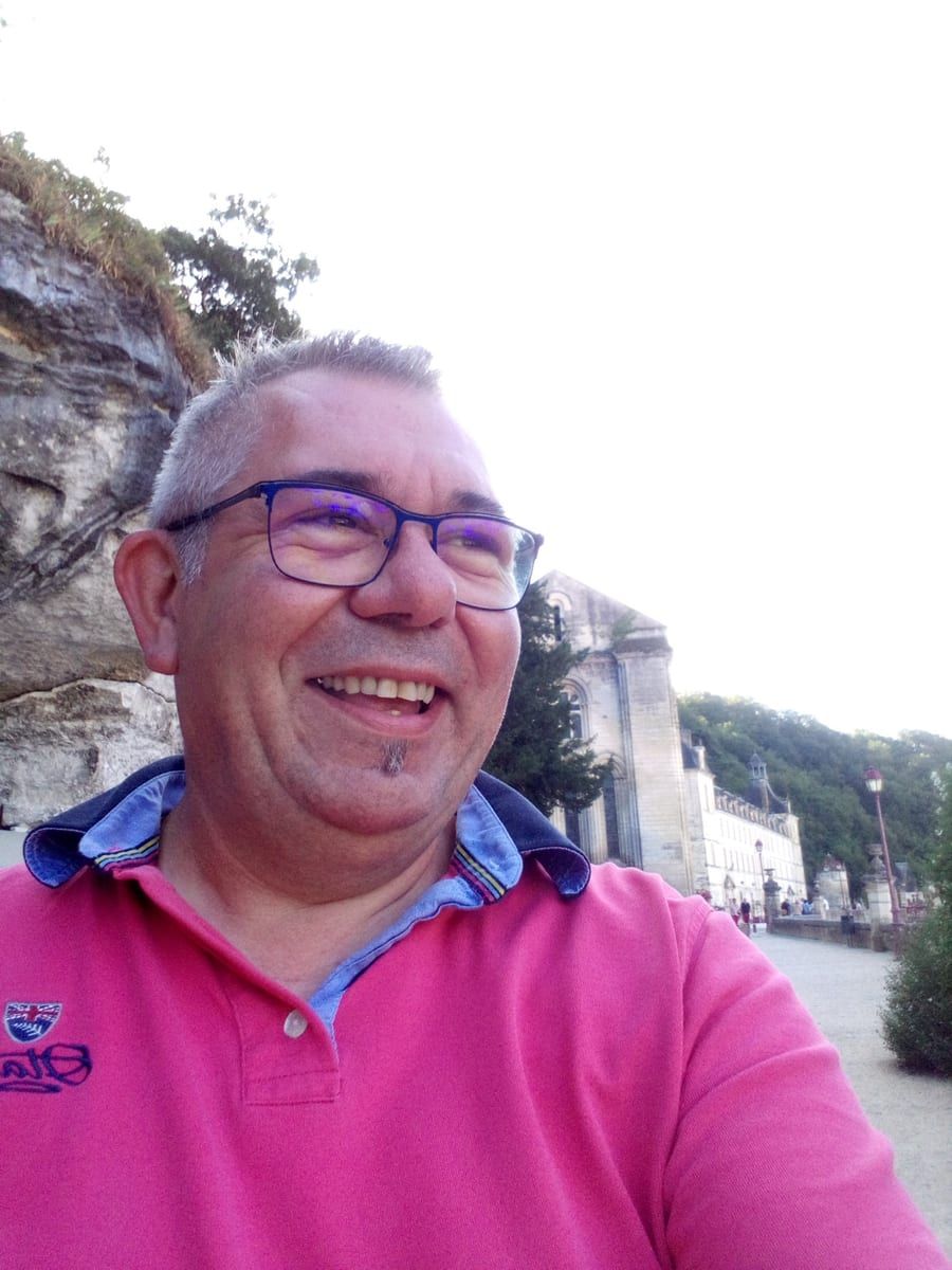 Profil de Tedjy, 29 ans, Cruising gay à Roquemaure (Québec)