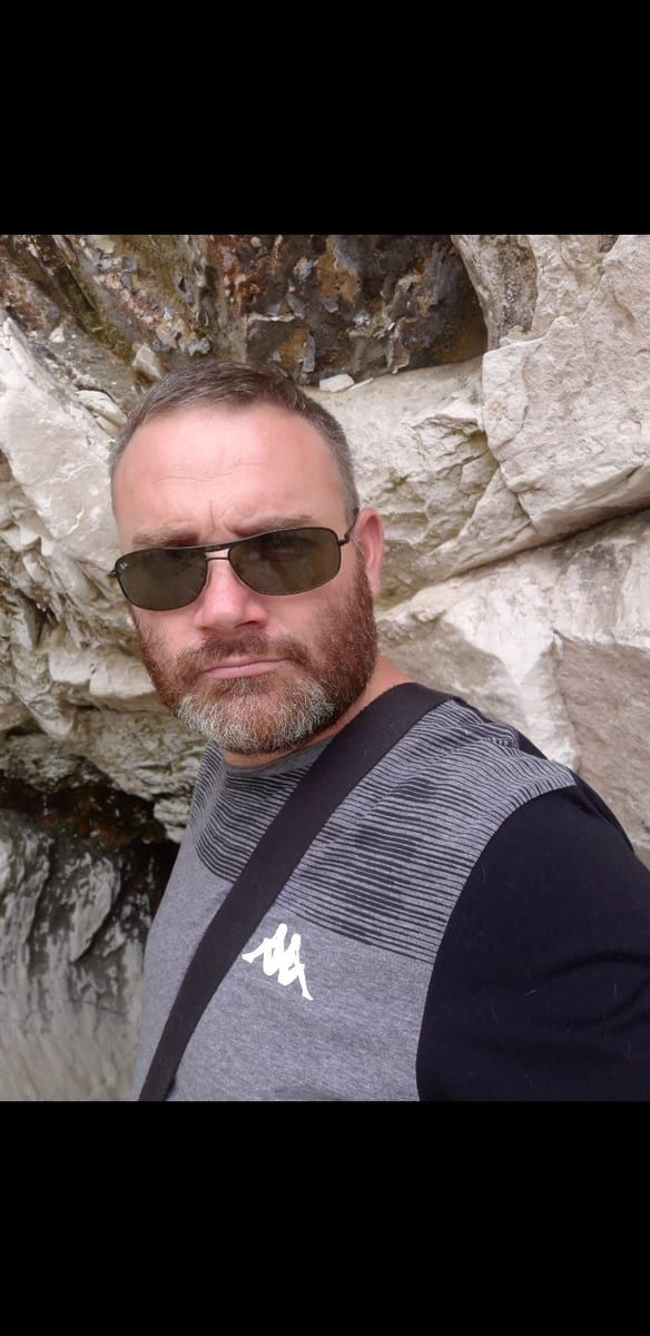 Profil de Elorn, 22 ans, Cruising gay à Lévis (Québec)
