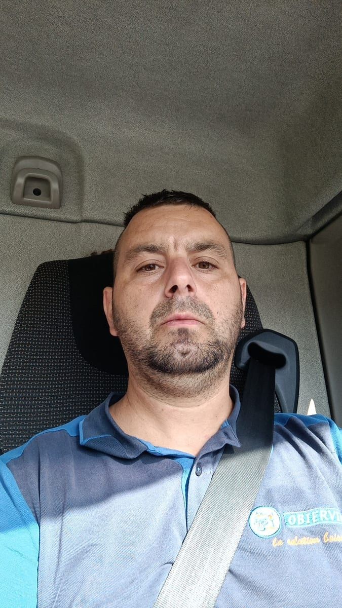 Profil de Illyess, 28 ans, Cruising gay à Mayo (Québec)