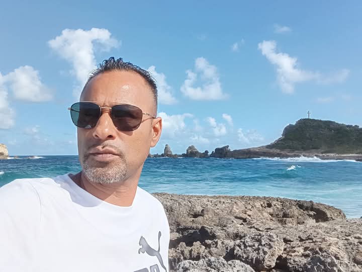 Profil de Luckas, 44 ans, Cruising gay à Matane (Québec)