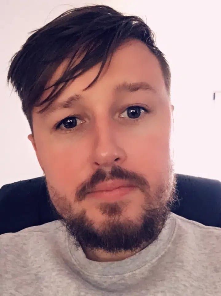Profil de Guido, 36 ans, Cruising gay à Low (Québec)