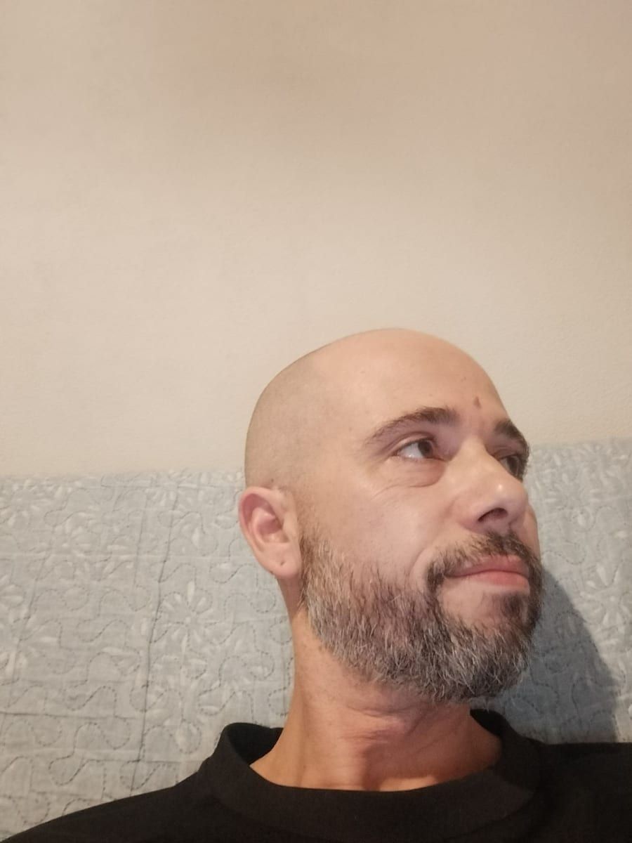 Profil de Isak, 42 ans, Cruising gay à Sutton (Québec)