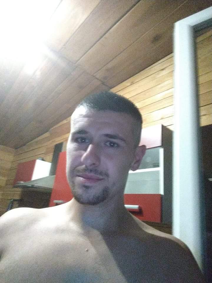 Profil de Sovann, 22 ans, Cruising gay à Témiscaming (Québec)
