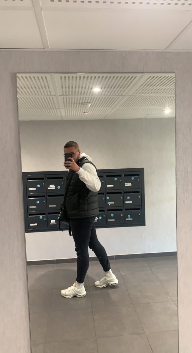 Profil de Menzo, 22 ans, Cruising gay à Auclair (Québec)