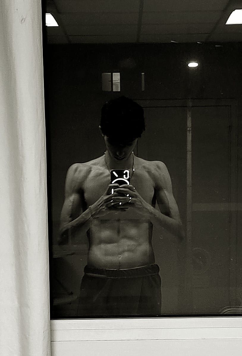 Profil de Vivian, 24 ans, Cruising gay à Barkmere (Québec)