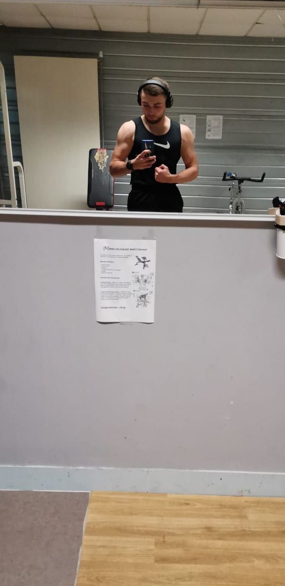 Profil de Embarek, 43 ans, Cruising gay à Dunham (Québec)
