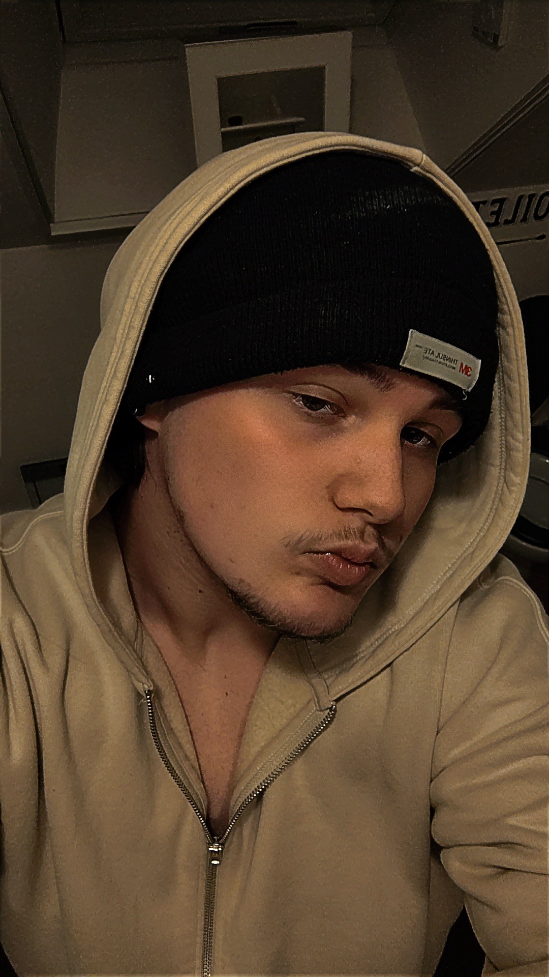 Profil de Hamouda, 31 ans, Cruising gay à Compton (Québec)