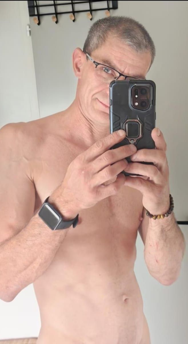 Profil de Louis, 38 ans, Cruising gay à Entrelacs (Québec)